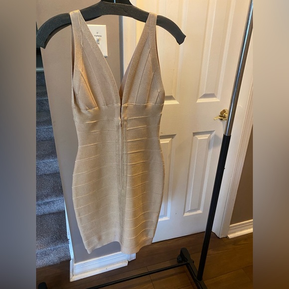 Herve Leger Champagne Gold Foil Knit Dress - Picture 6 of 13